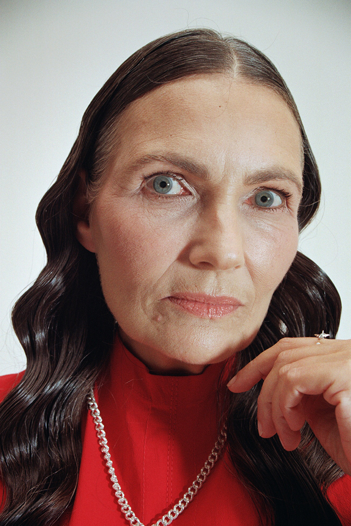 muratcan-sen-bluvvy-jewellery-backstage-1